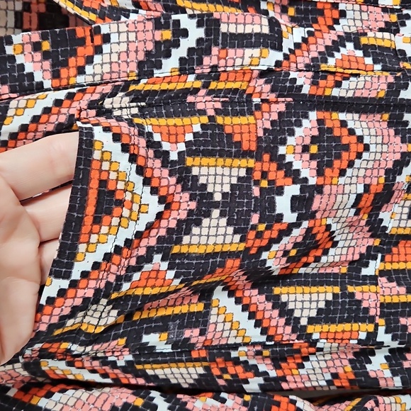 H&M Women's Aztec Print Shirt Dress Size 4 - Picture 4 of 9